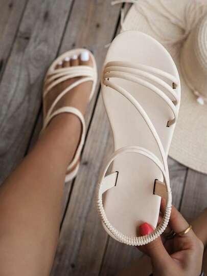 2026 女士新款简约时尚百搭平底凉鞋