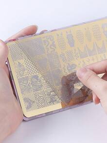 1pc Bronzing Gold Snake Pattern Nail Art Stamping Plate Nail Stencil Snake Print Snake Scale Goth Metal Nail Art Template Manicure Tool Nail Salon Supply DIY Snake Nail Stainless Steel Template - Gold - View 7