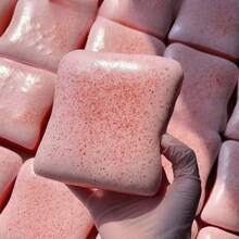 1个超柔软黄油吐司造型挤压玩具 - 生日、节日、圣诞节、万圣节的完美礼物 - 彩色 - 查看 5