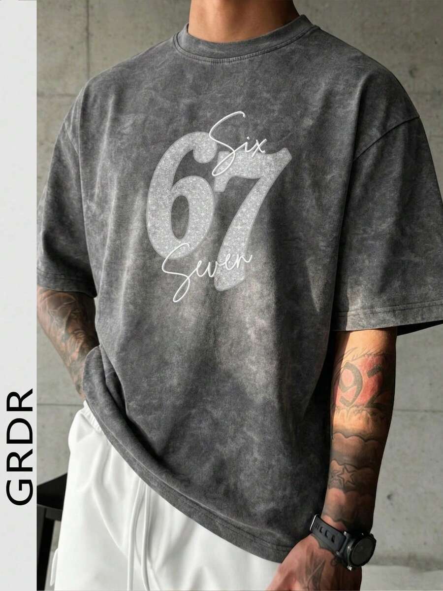 GRDR 男士 Digit 67 印花水洗圆领短袖T恤，舒适透气，适合夏季穿着 - 深灰色 - 查看 1