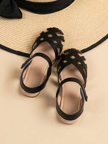 Giày sandal khoét lỗ mới cho bé gái, giày bệt mùa hè cho bé gái, giày công chúa mũi tròn dễ thương. - màu đen - Xem 5