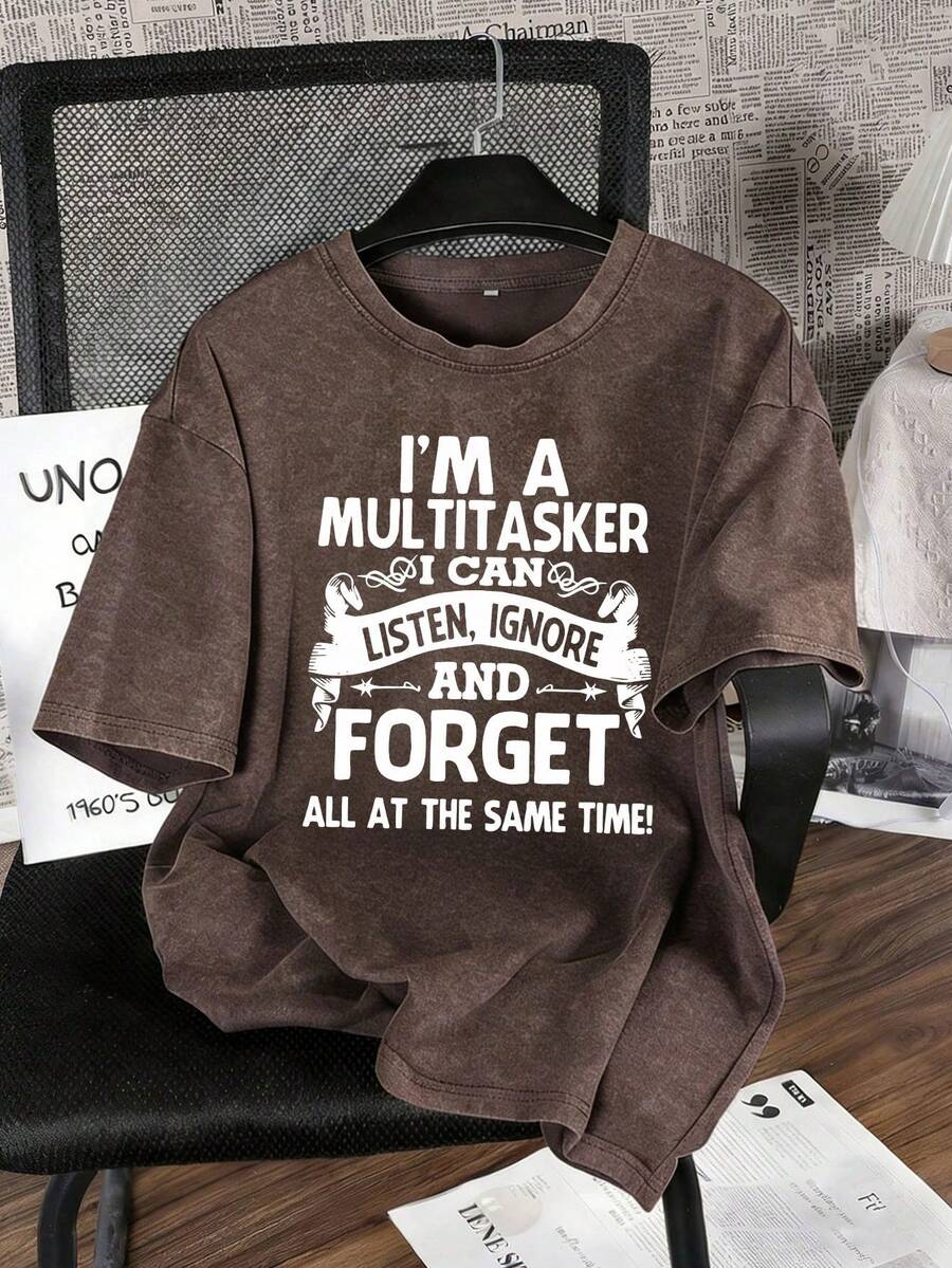 Ce t-shirt à manches courtes pour garçons avec motif flocon de neige présente un design d'impression unique et un col ras-du-cou doux. C'est un Top décontracté noir. - Tabac - Voir 1
