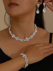 4 Pcs/Set Light Luxury Elegant Jewelry Set Including Necklace, Earrings And Bracelet, Ideal Accessories For Women, Brides, Weddings, Parties And Valentine's Day - Silver - View 6