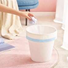 1 cuộn kèm 15 dây buộc hình hoạt hình có mùi thơm - Túi rác nhựa dùng một lần dày dặn và chống rò rỉ, dễ mang theo, thích hợp cho nhà bếp, phòng tắm, phòng ngủ, phòng khách và nhà vệ sinh. - Một kích thước phù hợp với tất cả - Xem 10