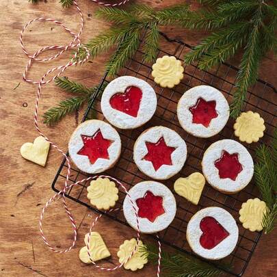 9pcs Holiday Cookie Cutter Set - Moon, Heart, Star, Gingerbread Man Shapes, Suitable For Making Desserts For Valentine's Day, Engagement, Wedding And Anniversary, Durable Commercial Grade Kitchen Tool