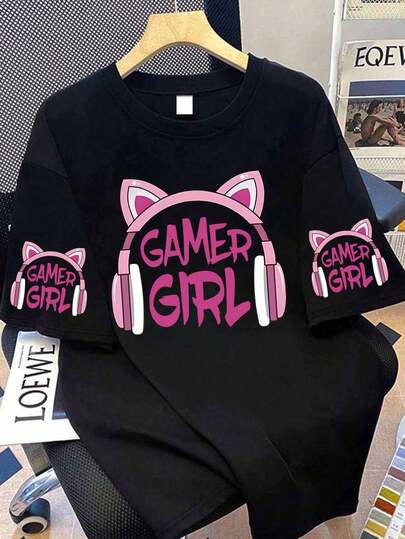 可爱卡通印花女式短袖T恤，舒适时尚，适合春夏穿着，也适合毕业季和返校季。