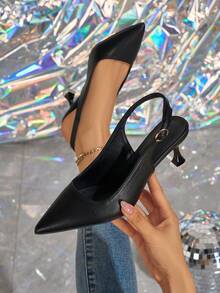 MonaNise Tacones altos de punta, sandalias de tacón bajo con corte en V y punta cerrada para mujeres - Negro - Ver 5