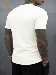 Áo thun nam thời trang, thoải mái, đa năng, in họa tiết, chất liệu thoáng khí và mát mẻ, phù hợp cho kỳ nghỉ, du lịch, công tác và mùa hè. - Màu be - Xem 3