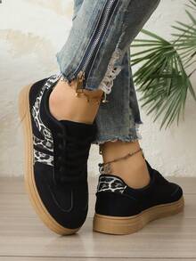 Damen Schnür-Casual Sneaker, Sportlicher Skateboard-Stil Schuhe für Wandern, Outdoor und Alltag - Schwarz - Übersicht 4