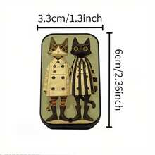 1 Peça 3.3cm*6cm Caixa de Fósforos Metálica com Gato Duplo em Sobretudo | Lata de Armazenamento de Ferro Portátil Retrô para Fósforos, Moedas & Bugigangas | EDC Vintage para Uso Diário | Estojo Mini Multiuso para Viagem & Presente - Regular - Visão 5