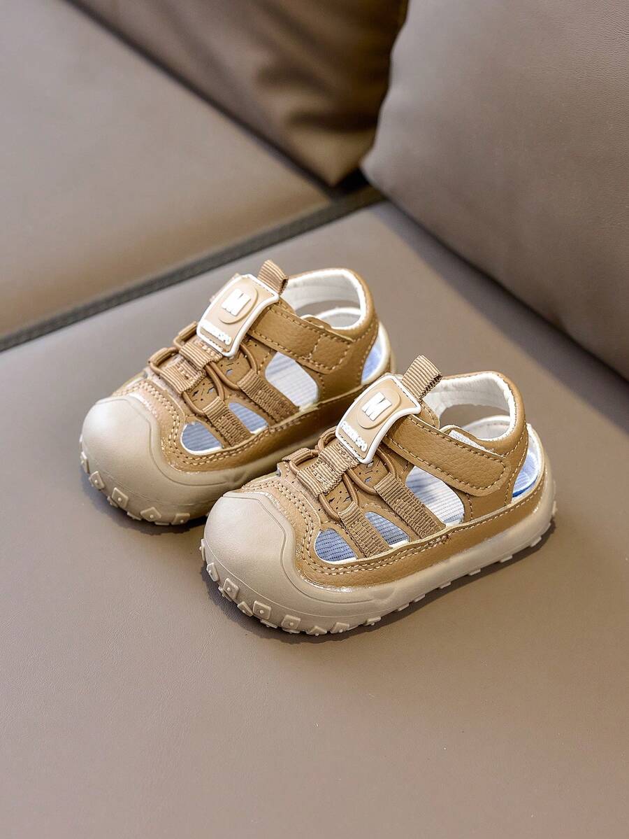 儿童夏季时尚凉鞋，防踢脚趾保护，柔软防滑鞋底，幼儿男女童沙滩鞋 - 棕色 - 查看 1