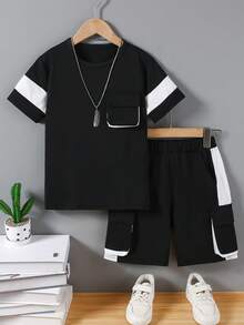 Set de 2 piezas de pantalones cortos con bolsillos cargo y camiseta de color contrastante para niños, conjunto de ropa casual de verano para niños de 8 a 12 años - Blanco y Negro - Ver 1