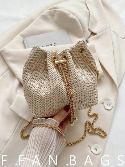 Mini Fashionable Straw Woven Golden Chain Drawstring Bucket Bag, Beach Bag, Vacation Bag For Summer, Beach Purse, Perfect For Summer, Vacation & Daily Use, Travel Must Haves, Summer Straw Beach Bag For Women, Hottest Beach Bags For Women, Fashion Summer Vacation Bag, Beach Essentials Women Bags For Vacation & Holiday, Newest Holiday Bag ,Vacation Essentials, Vacation, Woven Bag, Straw Bag