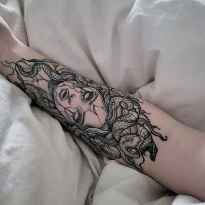 (Medusa Arm) Temporary Tattoo Sticker, Botanical Temporary Tattoo, Realistic & Long-Lasting Temporary Tattoo, Waterproof & Rub-Resistant, Lasts 7-15 Days