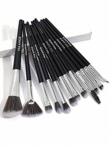 MAANGE Bộ cọ trang điểm mắt chuyên nghiệp 5/10 món, bao gồm cọ tán phấn mắt, cọ kẻ lông mày, cọ pha màu, cọ kẻ mắt, chất liệu sợi mềm mại, nhỏ gọn, lý tưởng cho du lịch. Bộ cọ trang điểm này là món quà hoàn hảo dành cho phụ nữ và các cô gái. Bộ sản phẩm bao gồm nhiều loại cọ trang điểm khác nhau, một bộ cọ trang điểm hoàn chỉnh, bộ quà tặng trang điểm, v.v. - màu đen - Xem 14
