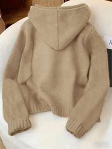 加大码连帽罗纹针织开衫，长袖落肩常规长度拉链针织外套，休闲简约毛衣，适合秋冬季节女性度假穿搭 - 卡其色 - 查看 2