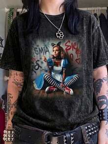 2026 “黑暗爱丽丝”仙境图案T恤，常规版型复古颓废风T恤，舒适酸洗短袖上衣，独特的哥特街头风，Pinterest 时尚休闲黑色夏季款 - 黑色 - 查看 2