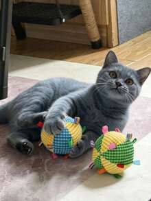 Colorful Cat Toy Ball With Bell - Cat Supplies, Suitable For Hunting Training, Chasing And Playing For Cats, Black And White Plaid Pattern (Polyester Material), No Battery Required - Suitable For All Breeds Of Cats To Play And Entertain - Polyester Pet Toy, Suitable For Indoor/Outdoor Games, Interesting Design - Multicolor - View 5