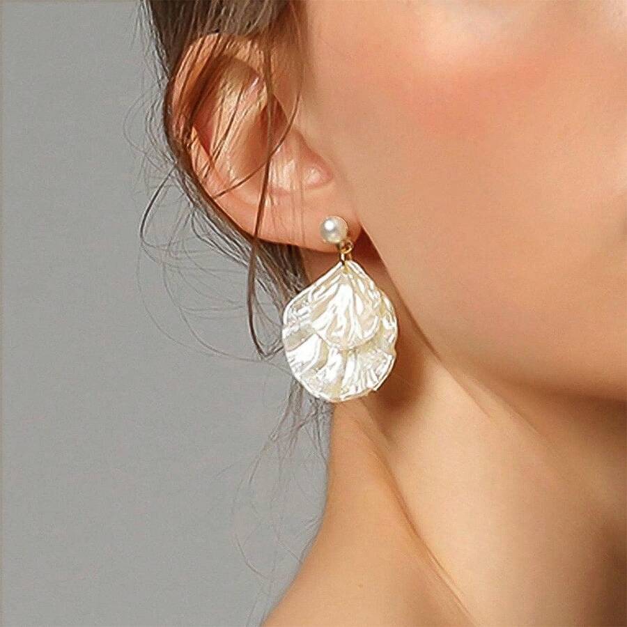 1 Đôi bông tai vỏ sò giả ngọc trai tối giản, đa năng, phù hợp cho đám cưới và đi biển. - trắng - Xem 1