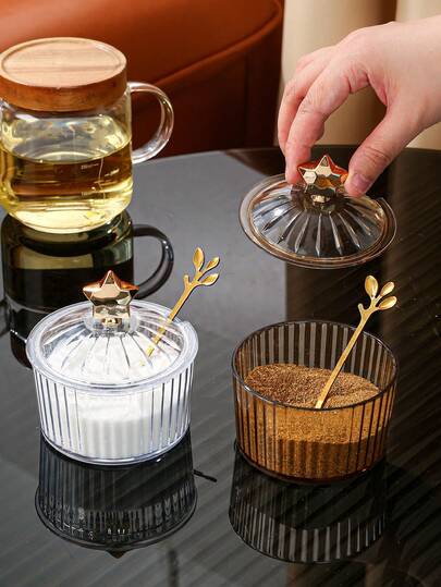 2 件套（1 个罐子 + 1 个勺子）塑料调味罐及罐架，适用于家居/客厅/餐厅/厨房的储物罐、食品储物容器、密封罐，可用于存放谷物、蜜饯、糖果、饼干、面包，也适合婚礼、派对、礼品、生日等场合。