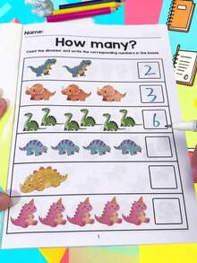 Cahier de pratique de mathématiques intéressant de 64 pages, contenant des éléments de véhicules, d'animaux de la forêt, d'animaux marins, de fruits et de plantes, permettant aux parents et aux éducateurs de les identifier rapidement. Convient pour la pratique de la reconnaissance numérique à la maison pour la maternelle, également applicable pour l'école, les étudiants, la papeterie, les fournitures d'apprentissage et la rentrée scolaire. - Multicolore - Voir 5
