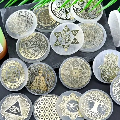 6厘米天然水晶透石膏片，白色石膏，天然透石膏石水晶圆盘，透石膏充电板