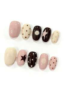 Bộ 10 chiếc, có tên gọi là "Dòng sao sóng hoa". Nền màu hồng sữa kết hợp hài hòa các chi tiết sao, hoa và chấm bi, lớp phủ bóng trông như một chiếc chăn mềm mại được dệt bằng ánh sao và hình bóng hoa. Nó mang đến vẻ ngoài ngọt ngào, thanh lịch, vừa tinh nghịch vừa gần gũi. - Nhiều màu - Xem 2