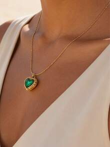 18K Gold Plated Green Heart & Red Heart Crystal Pendant Necklace, Bohemian Style Gold Summer Beach Vacation Accessories, Stainless Steel Delicate Cubic Zirconia Emerald Heart Necklace - Gold - View 8