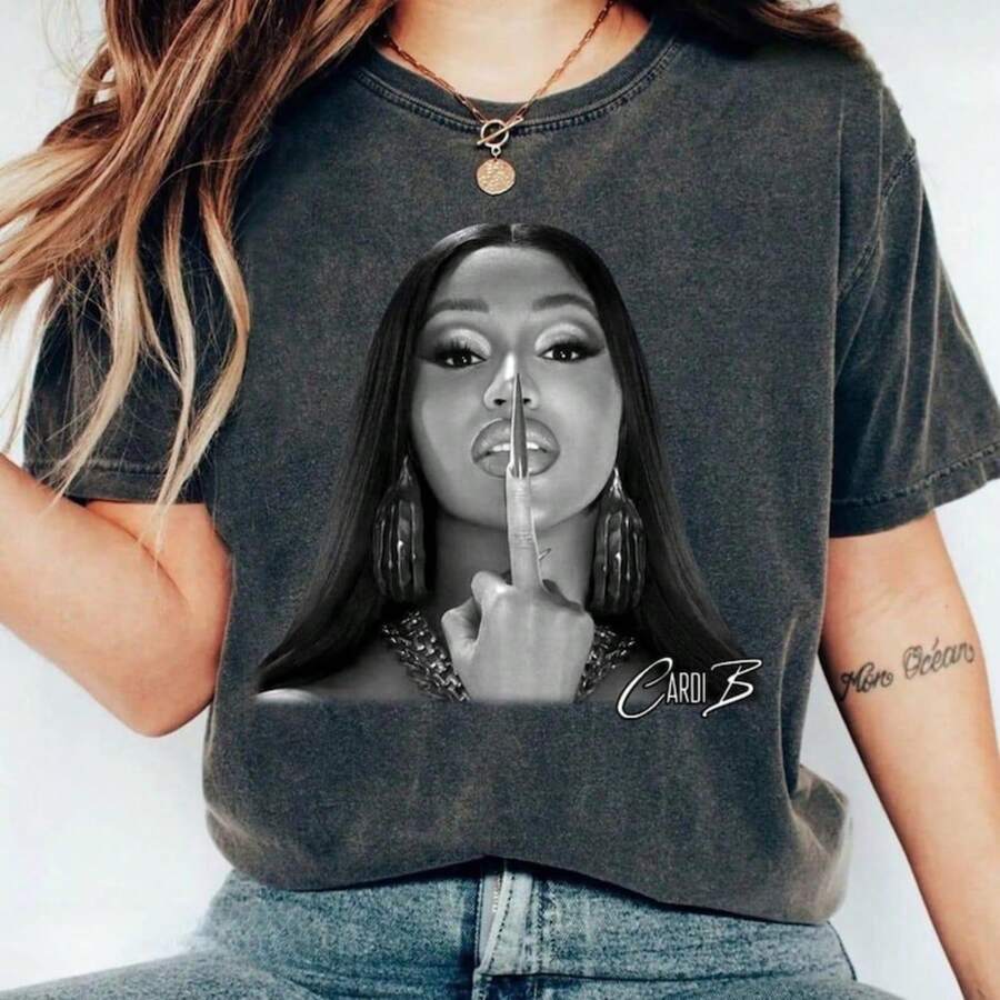 Comfort Colors® Cardi B Little Miss Drama Tour Shirt, Cardi B Tour 2026 Unisex T-Shirt, Cardi B T-Sh - màu đen - Xem 1