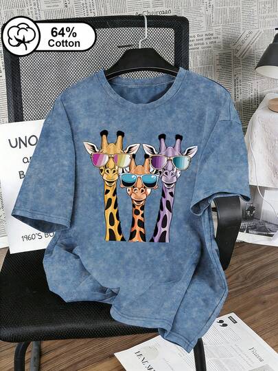 Plus Size Women's Casual T-Shirt, Classic Yellow, Warm Orange And Light Purple Giraffe Print, Retro Snow Wash Short Sleeve T-Shirt, Suitable For Outdoor Wear, Women's Top, Summer Clothing, Graphic Print
