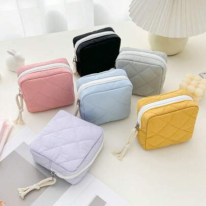 1pc INS Korean Style Plaid Cosmetic Bag, Feminine Sanitary Pad, Makeup, Lipstick, Earphone Storage Pouch, Compact Minimalist Campus Style, Lightweight, Suitable For School, Classroom, Study, Living Room, Outdoor, Supermarket, Travel Essential, Back To School Must-Have, Perfect For Beautiful Ladies