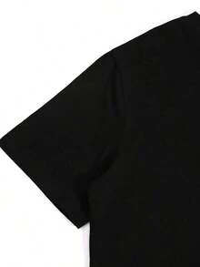 One Unisex Short-Sleeved Crew Neck T-Shirt, 180g, Designed By Y2K Artists In The Bababask Style. Classic, All-Black, And Versatile, It's Perfect For Everyday Wear, Camping, Concerts, Hip-Hop, Rock, And Rap Events, And Features Celebrity-Inspired Designs. Ideal For Festivals, Autumn, And Year-Round Wear. - 黑色 - 查看 5