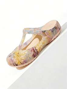 Women's Floral Print T-Strap Closed Toe Hollow Out Flats Sandals, Casual Comfortable Breathable Beach Shoes, Adjustable Buckle Strap Jelly Women Sandals, Women's Summer Daily & Pool & Vacation Shoes . - Gold - View 6
