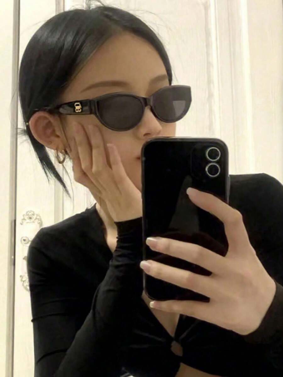 1pc Women's Fashion Cat Eye Shaped Fashion Glasses Frame, Y2K Style UV Protection Eyewear, Suitable For Daily Outfit Accessory - Black - View 1