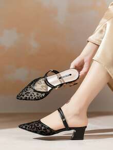 夏季新款黑色网眼波点设计可爱时尚儿童凉鞋，波西米亚尖头粗跟女童高跟凉鞋，套脚橡胶防滑底儿童高跟鞋，大童舞蹈高跟鞋，大学生户外沙滩度假百搭凉鞋 - 黑色 - 查看 2