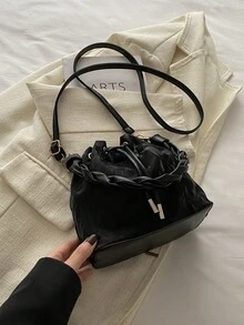 女士抽绳迷你水桶包，绗缝休闲户外单肩包 - 黑色 - 查看 7