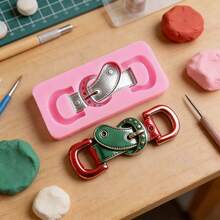 1pc Pink Creative Mini Belt Buckle Mold, Handmade Fashion Accessory Clay, Gypsum Resin Drip Glue, Easy Demolding, Reusable Silicone Mold - Pink - Belt Buckle - View 6