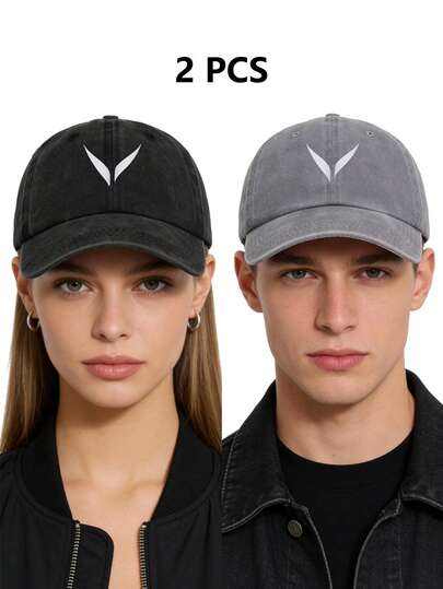 2 chiếc mũ lưỡi trai unisex kiểu vintage, chất liệu cotton mềm mại, có thể điều chỉnh kích cỡ, phù hợp cho cả nam và nữ.