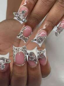 24片法式美甲贴纸，Y2K长款鸭嘴白色美甲贴，助您轻松升级美甲造型！这款3D合金星星水钻法式美甲贴纸套装采用按压式设计，持久贴合，完美覆盖指甲。套装包含：1片果冻胶和1把指甲锉。鸭嘴美甲贴纸适合女性和女孩DIY，适用于日常工作、节日派对和其他场合。 - 彩色 - 查看 7