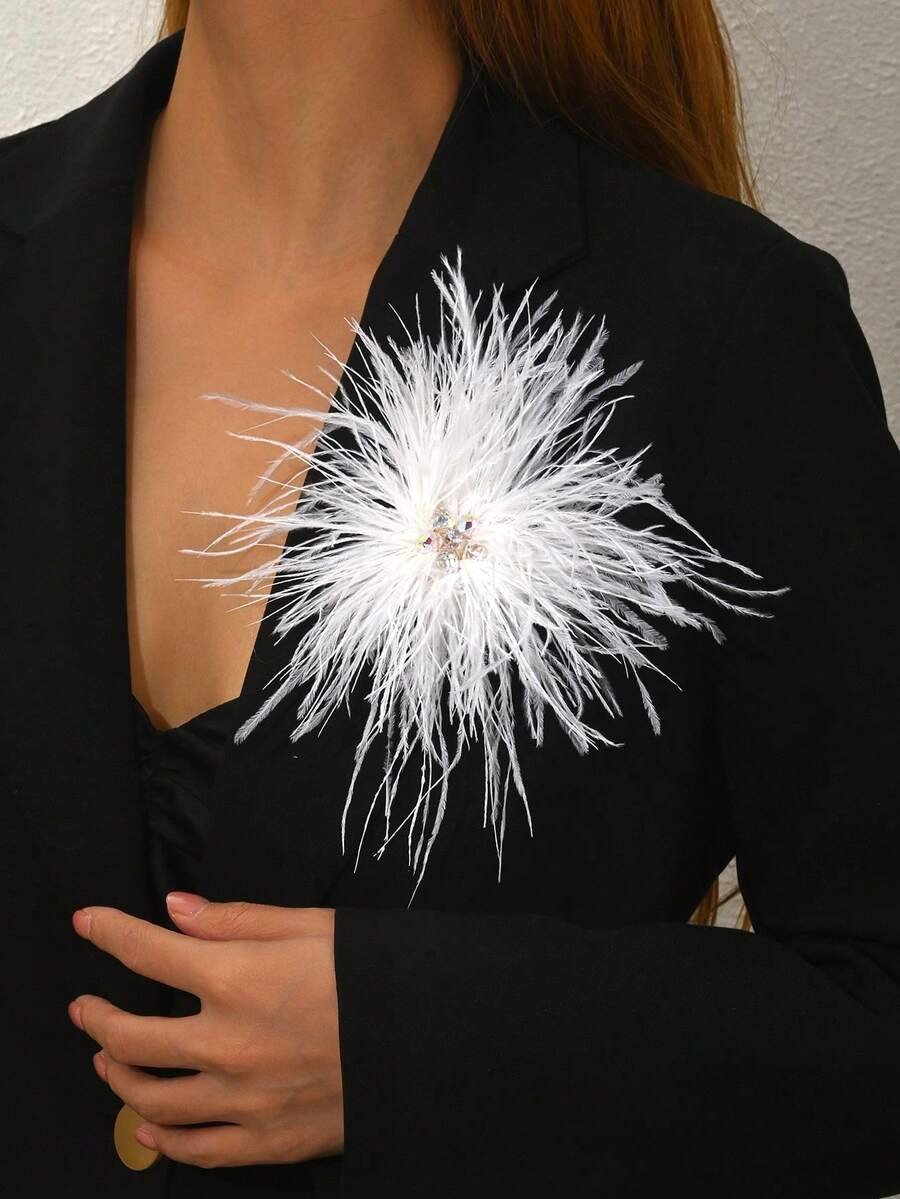 1件法式優雅通勤風白色羽毛珍珠胸針,蓬鬆羽毛搭配亮麗珍珠散發溫柔氣息,適合西裝、大衣與針織衫,職場、輕社交及日常穿搭皆百搭,打造高級感氣場配件 - 白色 - 查看 1
