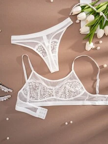 1 Set Women's Solid Color Wireless Comfortable Bra Set - White - View 2