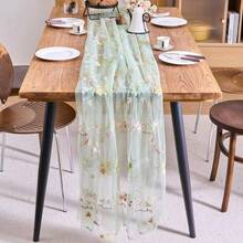 1Pc Embroidered Lace Spring Table Runner, Floral Patio Seasonal Tulle Table Runner, Festive Kitchen And Table Decoration, Suitable For Wedding Parties, Baby Showers, Birthday Parties. - 鼠尾草綠 - 查看 3