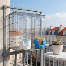 2个装鸟类饮水器，鹦鹉自动喂水器，鸟笼喂食器和饮水器套装，鸟类自动饮水器，适用于宠物鸟、鹦鹉、鸽子、爱情鸟等。经久耐用，易于安装、清洁和监控食物/水位。适用于间距为1-1.5厘米的鸟笼。每个饮水器容量：90毫升 - 90ml(兩件) - 查看 6