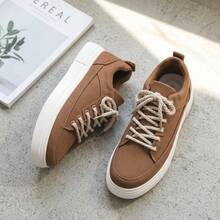 Tenis de hombre zapatos para hombre casuales de lona con cordones gruesos y diseño de costura, zapatillas urbanas de moda con suela de goma gruesa antideslizante, calzado cómodo y transpirable con plataforma ligera, tenis de estilo retro versátiles para diario, zapatos resistentes al desgaste y suaves. - Marrón - Ver 1