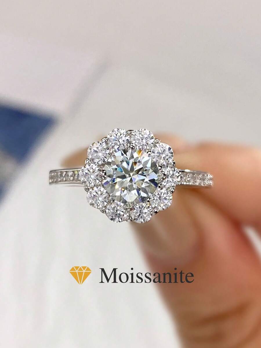 1 chiếc nhẫn Moissanite hình hoa hướng dương tròn 1.0CT bằng bạc Sterling (S925) - Món quà thanh lịch và sang trọng dành cho lễ đính hôn, đám cưới, bạn thân, sinh nhật và kỷ niệm; Trang sức cô dâu - Nhẫn moissanite tròn-1ct - Xem 1