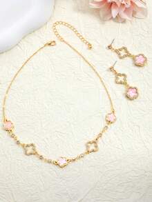 1 Set Of 3 Pieces Delicate Pink Lucky 5-Petal Flower & Hollow Four-Leaf Clover Necklace & Earrings Jewelry Set For Women - Multicolor - View 3