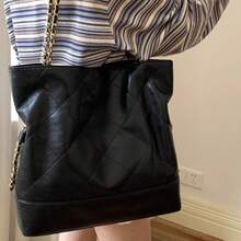 Bolso de hombro acolchado negro de gran capacidad con diseño exclusivo para mujer - Negro - Ver 5