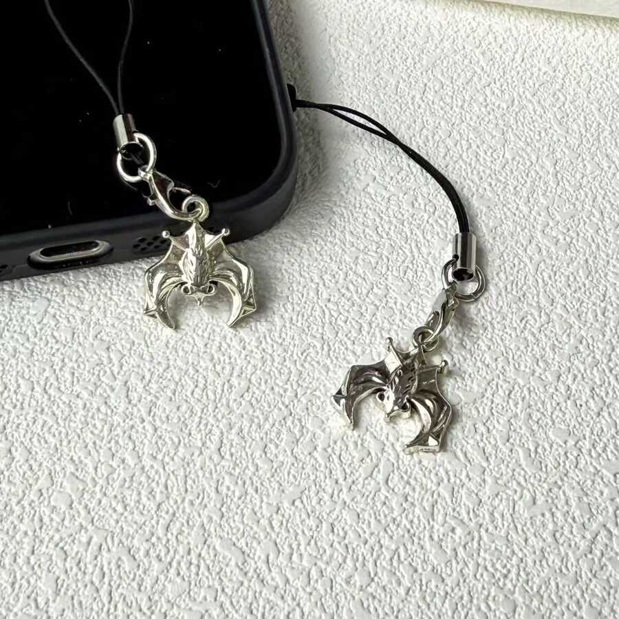 1/2 chiếc phụ kiện trang trí điện thoại hình con dơi cổ điển, phụ kiện điện thoại sáng tạo, mặt dây chuyền tối giản thanh lịch tinh tế, bùa nhỏ xinh đa năng, phù hợp với điện thoại thông minh.