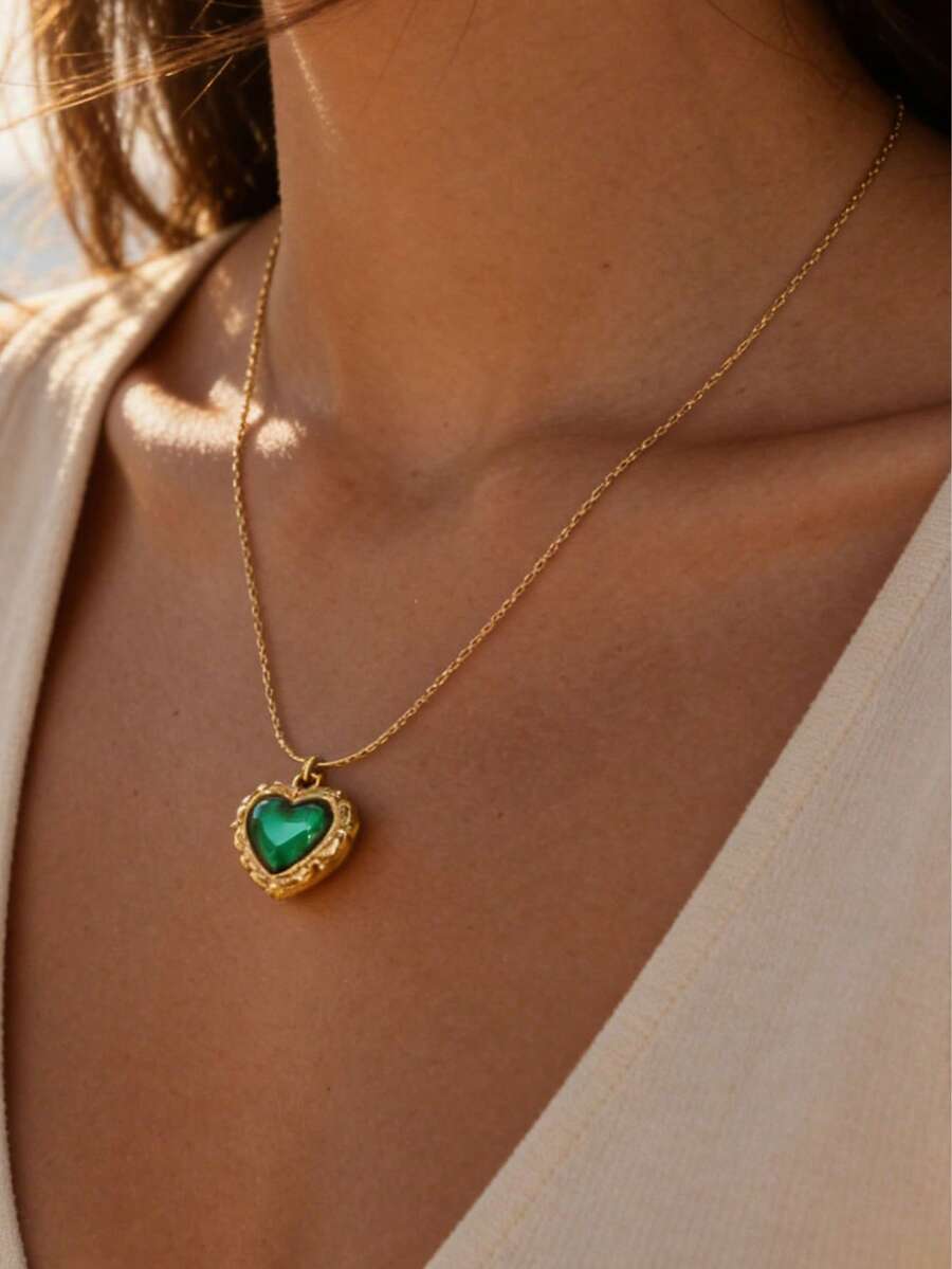 18K Gold Plated Green Heart & Red Heart Crystal Pendant Necklace, Bohemian Style Gold Summer Beach Vacation Accessories, Stainless Steel Delicate Cubic Zirconia Emerald Heart Necklace - Gold - View 1