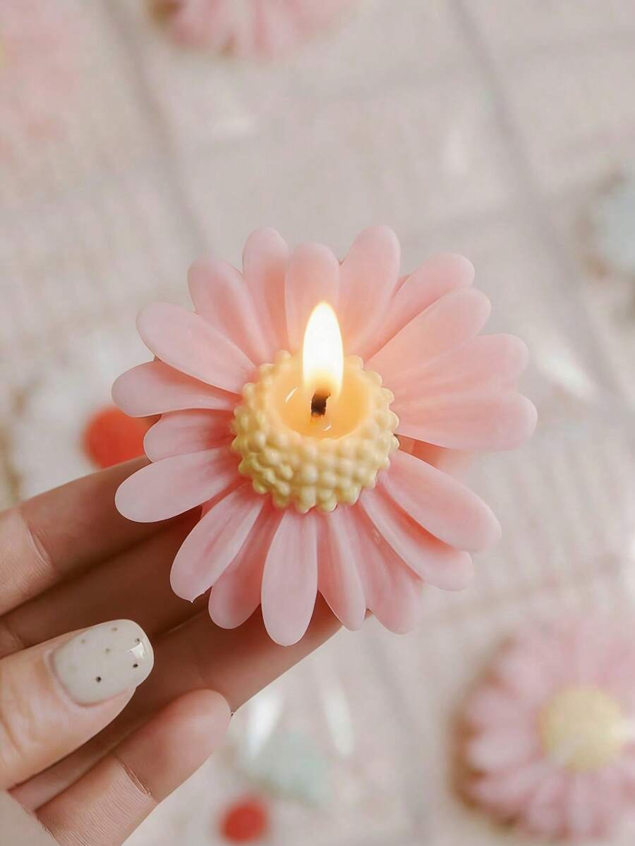 1 cây nến thơm hình hoa cúc tinh tế làm thủ công, nến thơm trị liệu hình hoa đẹp mắt, quà tặng Ngày của Mẹ, quà tốt nghiệp năm 2026, đồ dùng tiệc tốt nghiệp, quà tặng sáng tạo để trang trí nhà cửa, phòng ngủ, bàn làm việc, sân vườn, phòng tắm, vật trang trí bàn tiệc cưới và quà tặng ngày lễ. - Nến mô phỏng hình hoa cúc - Xem 1